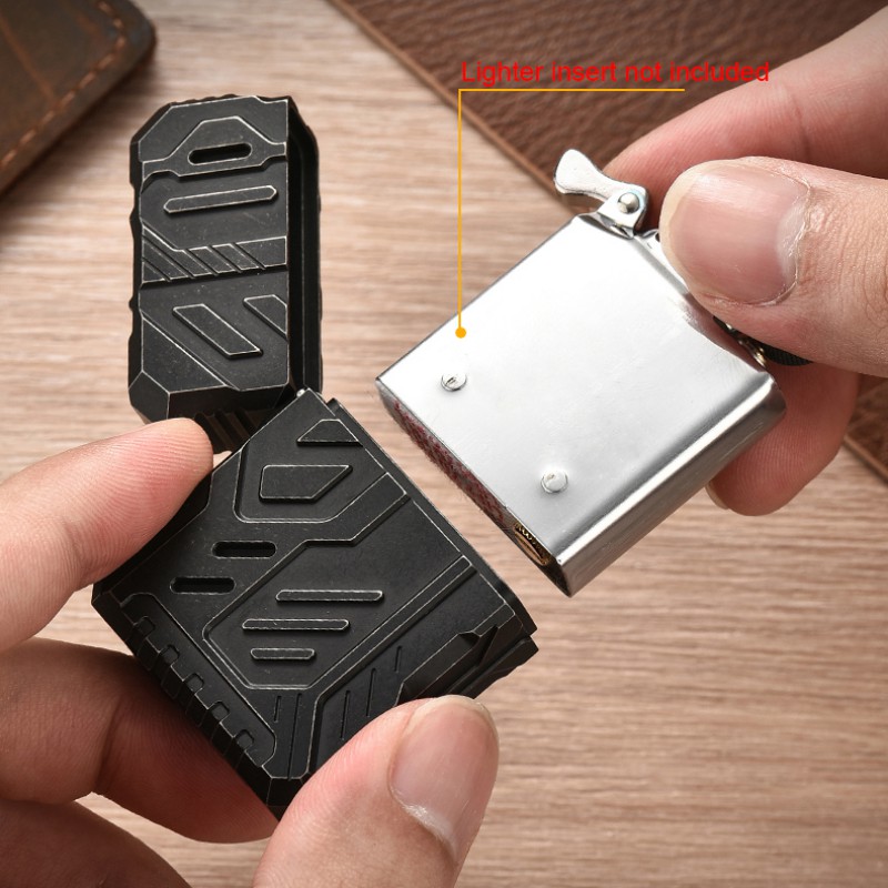 Lighter Windproof - เคสไฟแช็คโลหะผสมไทเทเนียม ของขวัญสำหรับผู้ชายและคุณพ่อ ฝาครอบไฟแช็คกันลม โครงสร้างหนา พร้อมกล่องเก็บ ด้ามจับสำหรับเดินป่า