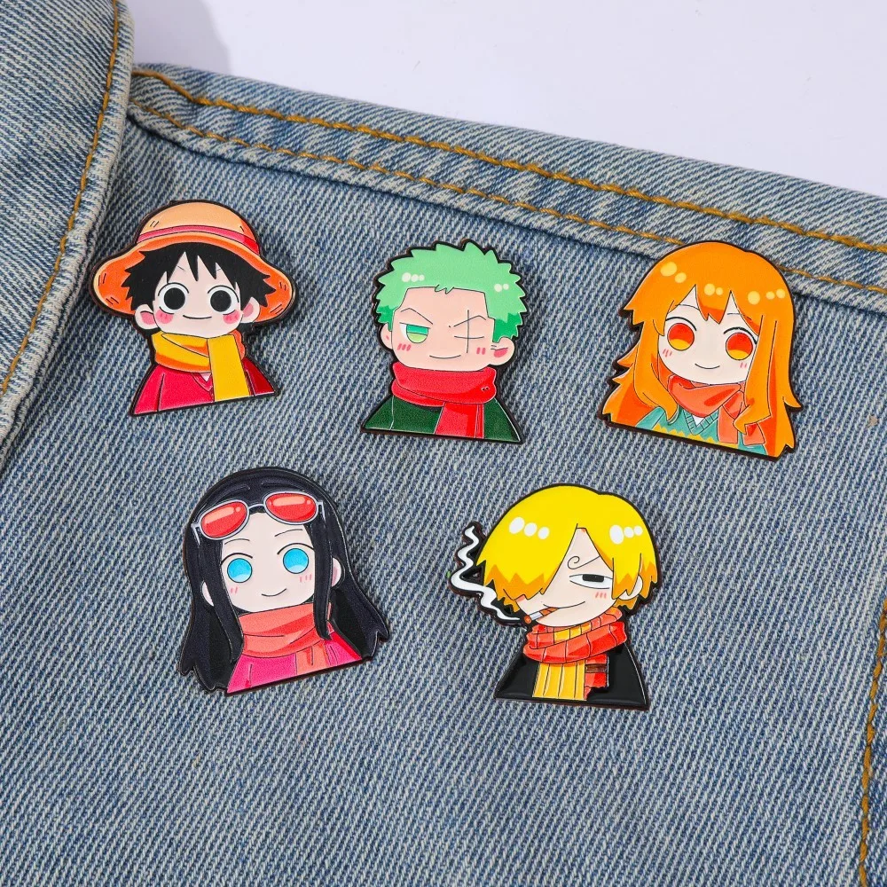Lapel Pin Enamel - เข็มกลัดการ์ตูนอนิเมะน่ารัก 5 ชิ้น ลายตัวละครน่ารักๆ นามิ ลูฟี่